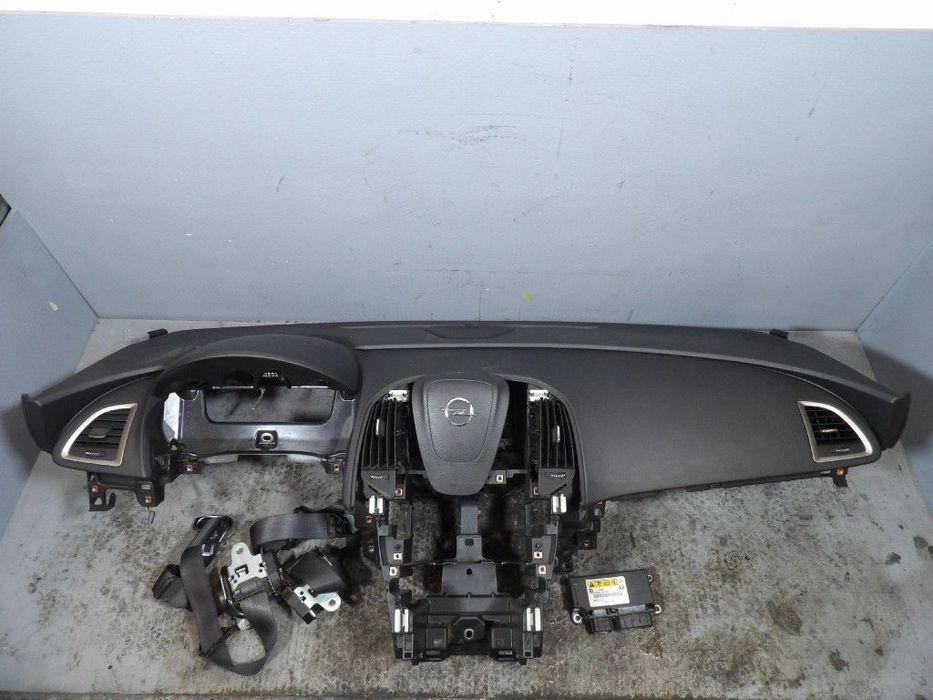 OPEL ASTRA J KONSOLA DESKA AIRBAG KOKPIT