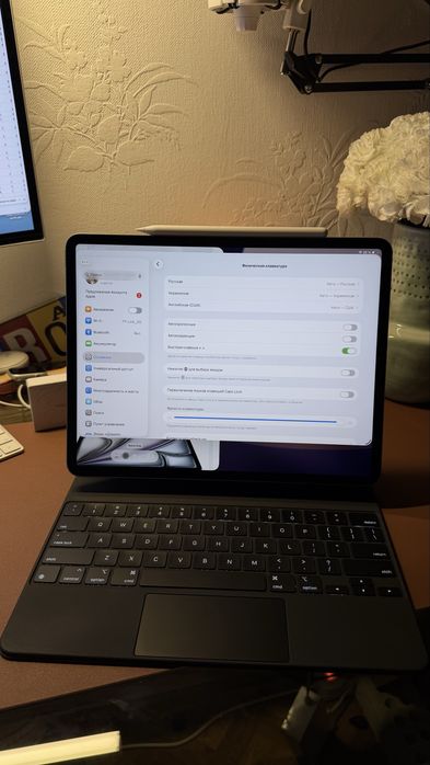 iPad Air M2 13" 128GB Space Gray + Magic Keyboard + Pencil Pro