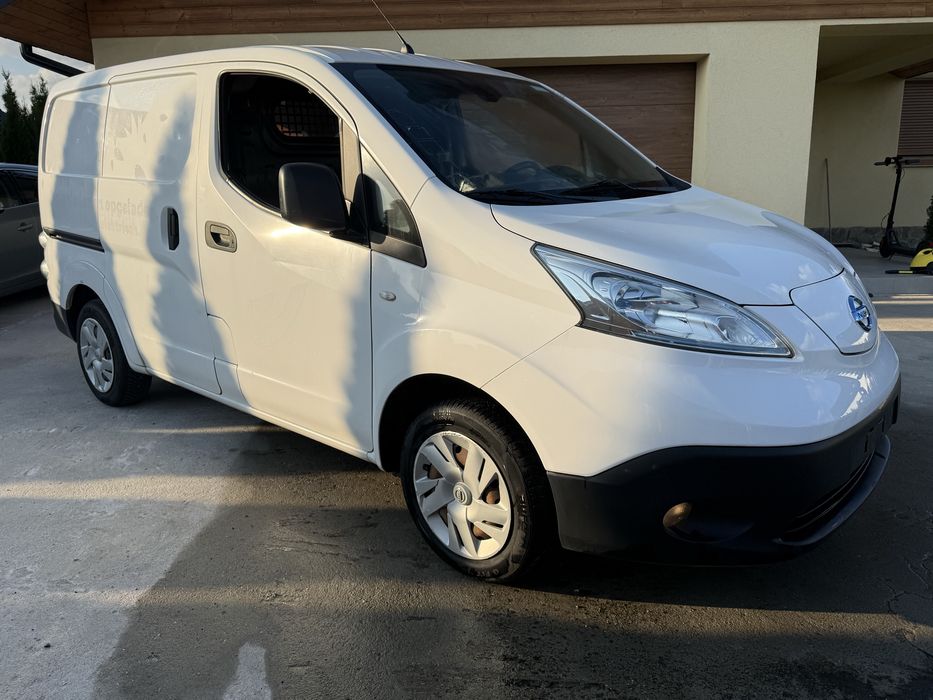 Nissan e-NV200 TEKNA Van 24 kWh 81994km  ELEKTYRK oryginalny przebieg kamera grzana kierownica elektryczne szyby czujniki parkowania