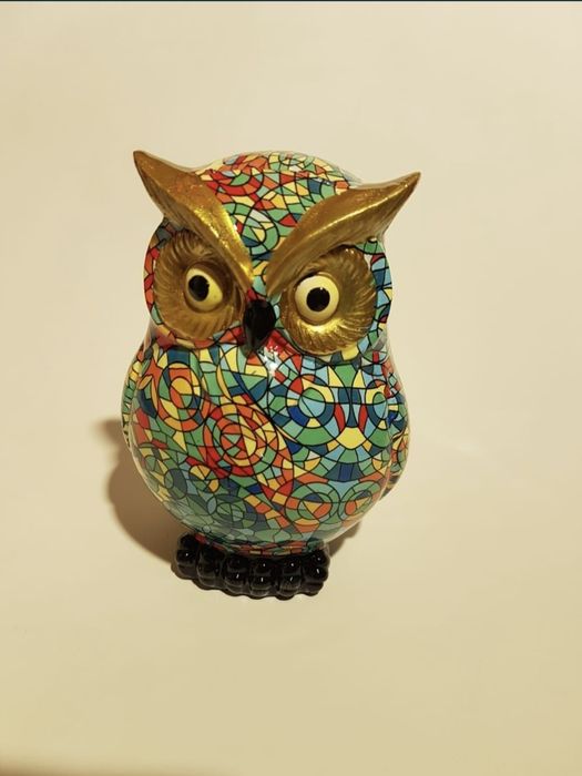 Sowa - figurka ceramiczna.