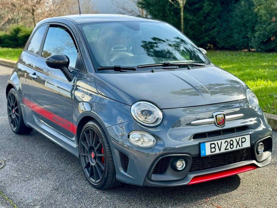 Abarth 695 XSR Yamaha (Edição limitada e numerada)