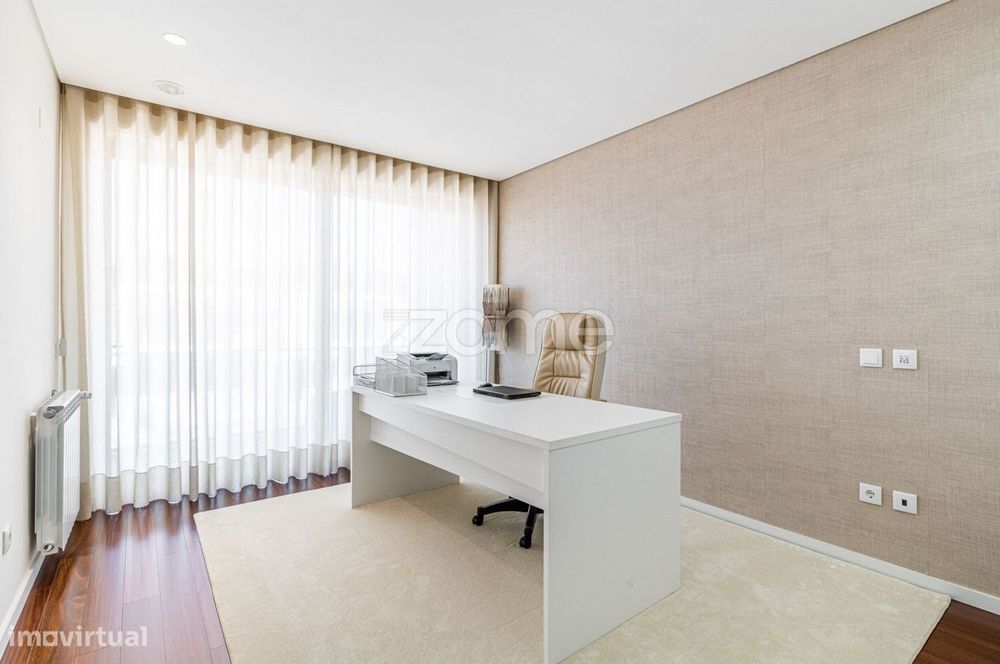 Moradia T5 em Palmeira, Braga