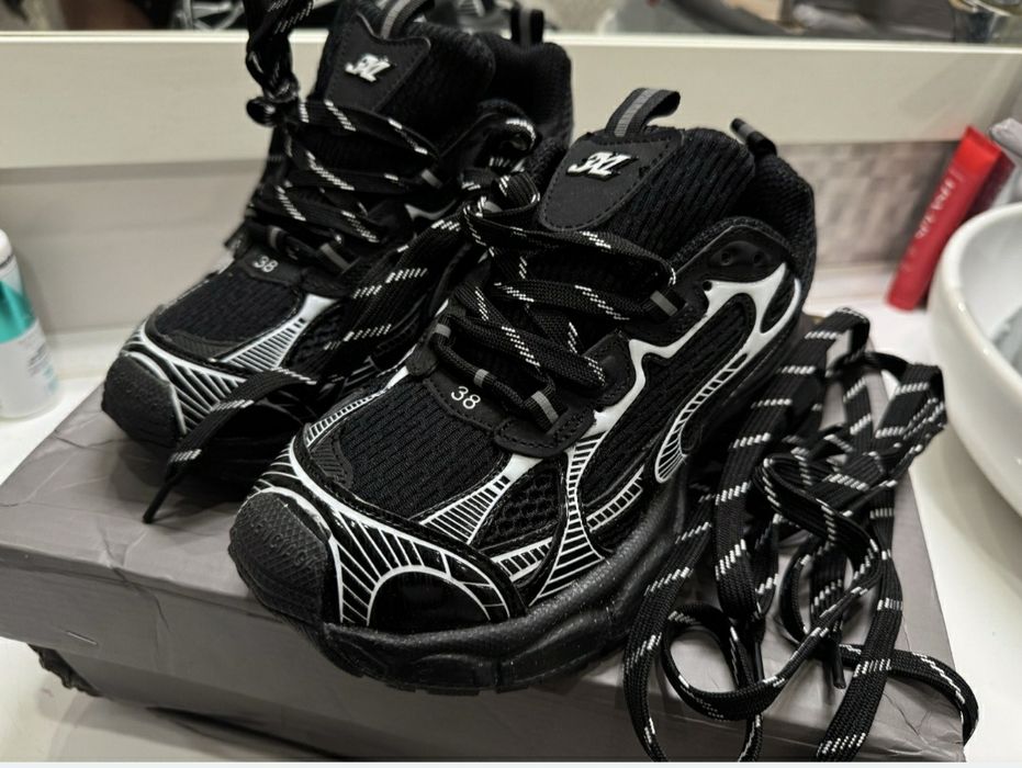 Кросівки Balenciaga 38 розмір.