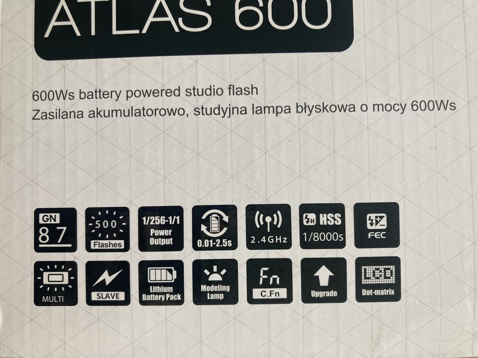 Lampa studyjna Quadralite Atlas 600
