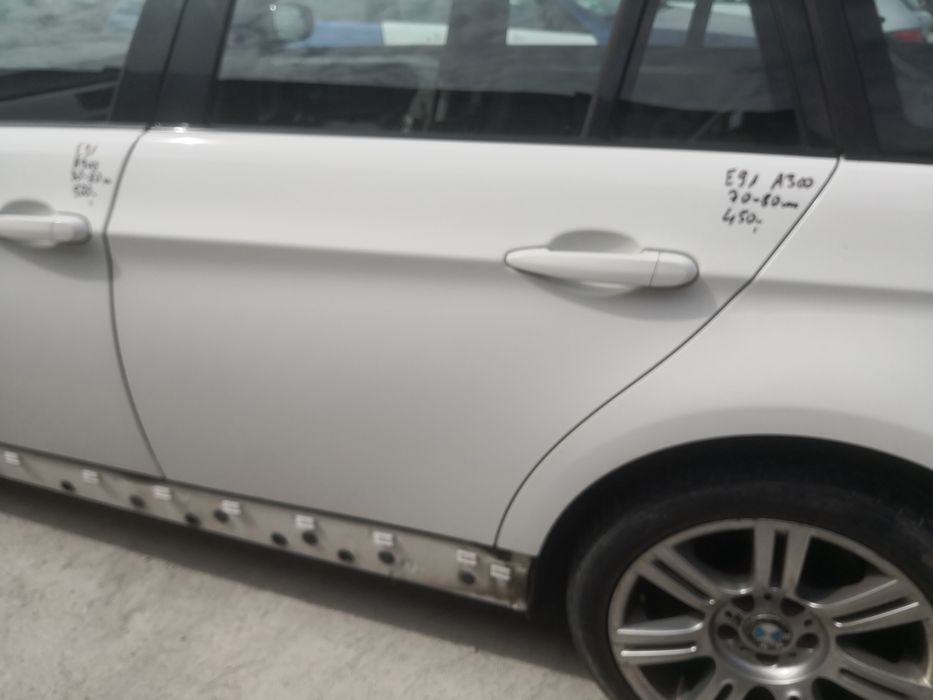 Drzwi lewe tylne BMW E91 Alpinweiss A300 w kolor lewy tył oryginał