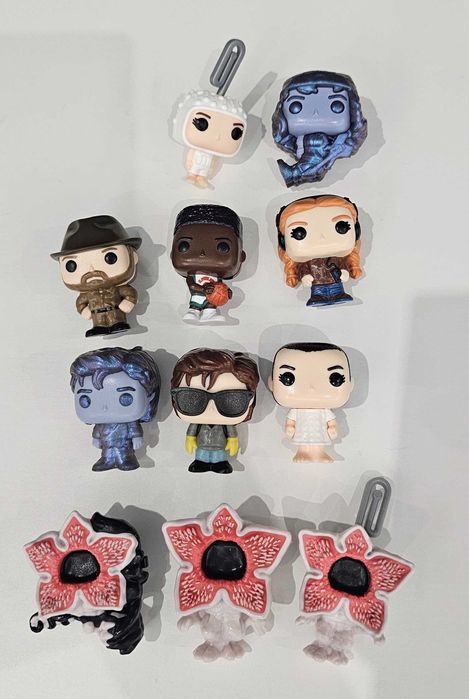 Stranger things kinder joy