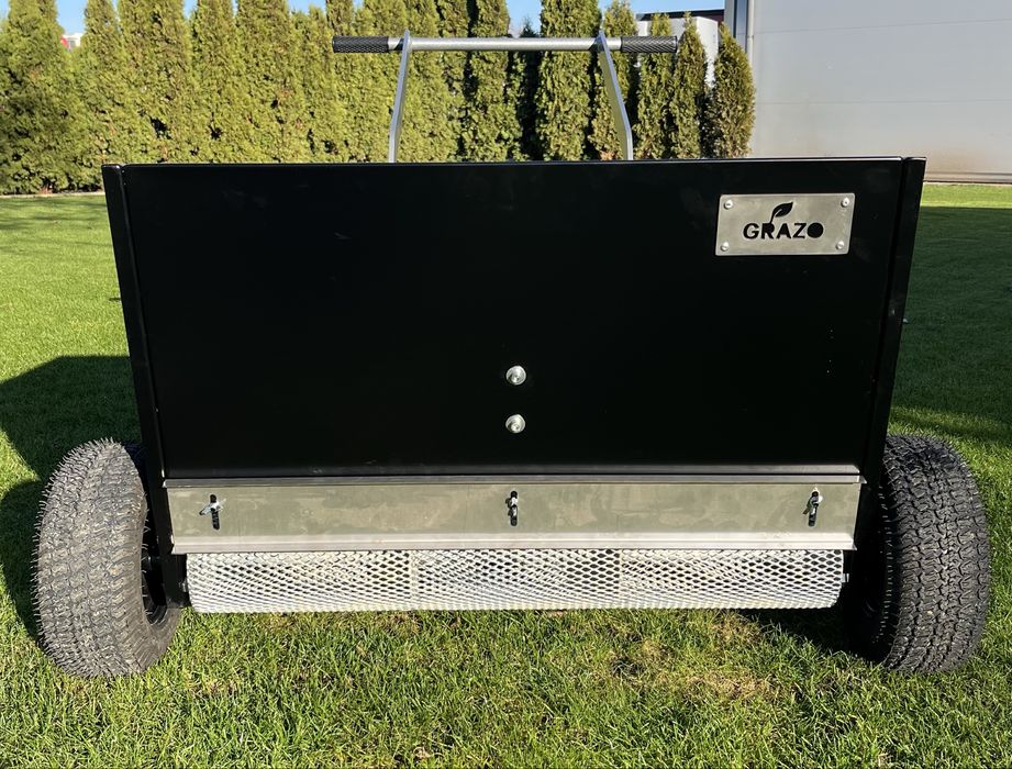 Posypywarka GRAZO SandMaster - piaskowanie trawnika