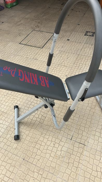 Banco de musculação, ginástica e abdominais