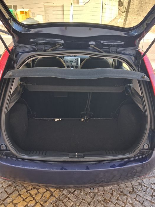 Ford Fiesta 1.25i-16v Xtrend 5p 2004