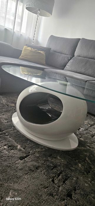 Mesa de centro de vidro