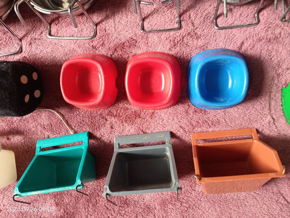 Годівнички, ясла для сіна гризунам в клітку