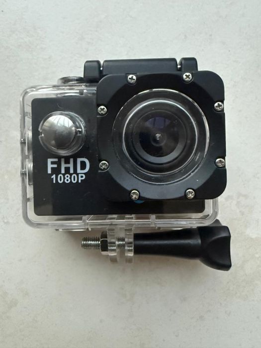 Câmara de Ação Goodis FHD 1080p com Acessórios e Caixa