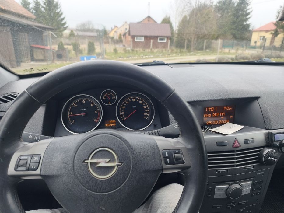 Opel Astra H 1.9 CDTI 100KM