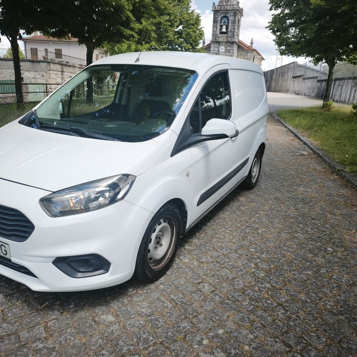 Ford Transit Courier