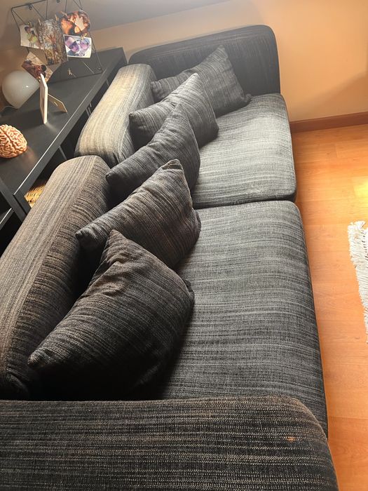 Sofá preto ikea