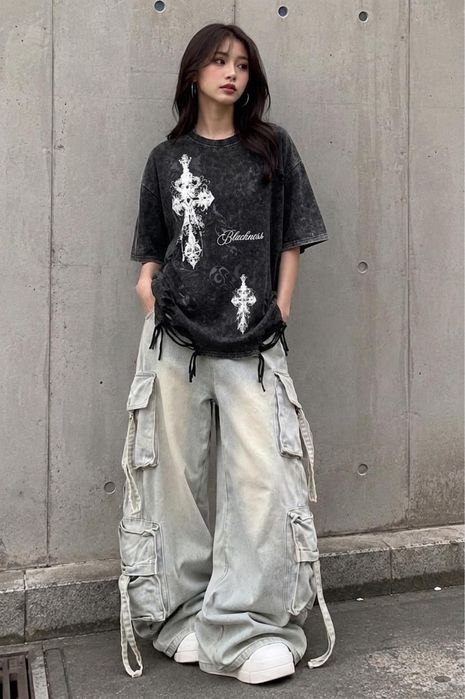 Стильна футболка в стилі Opium / Grunge / Y2K з ефектом кислотного прання та рваними елементами (вінтажна), y2k, 2000х