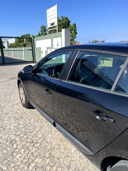 Mégane Sport Tourer 1.5 dCi 90 cv | 2013 | 209.000 km | Distribuição feita | Manutenção recente | 2 chaves