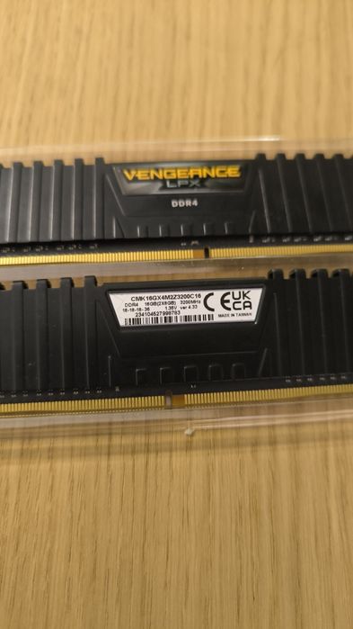 16 gb ddr4 3200MHz cl16