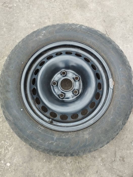 Продам резину б/у с дисками