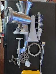 Maszynka do mielenia mięsa, maku itp.