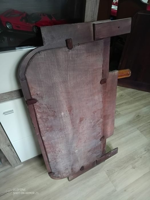 Móvel com espelho - 190 €