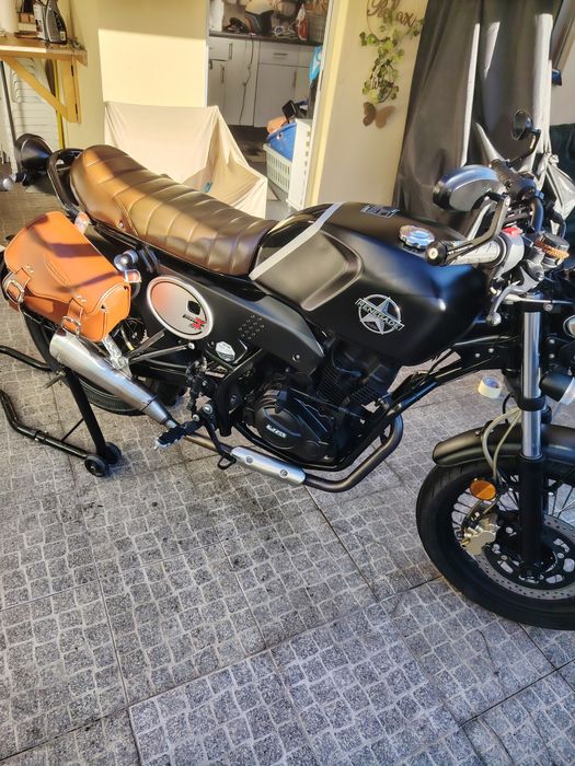 Um renegade scrambled 125 2022