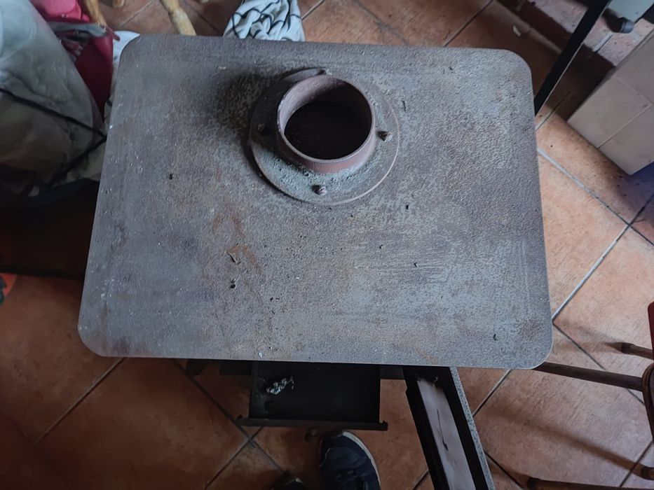 Vendo salamandra antiga