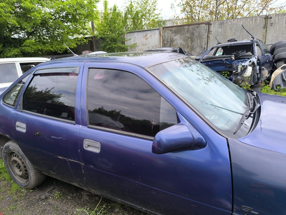 Продам автомобіль опель вектра