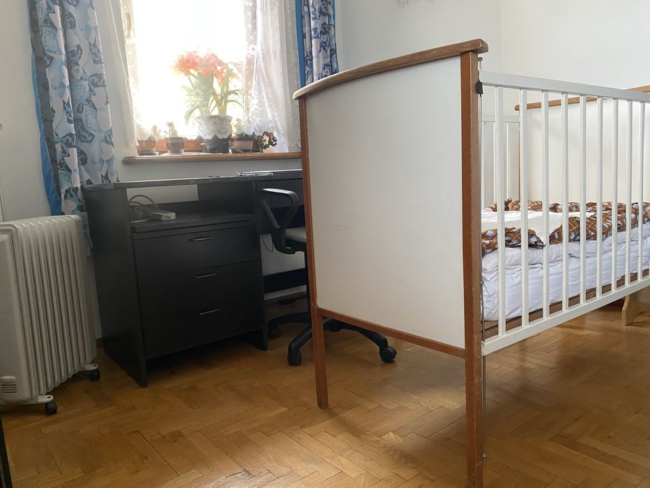 Дитяче ліжко з матрасом