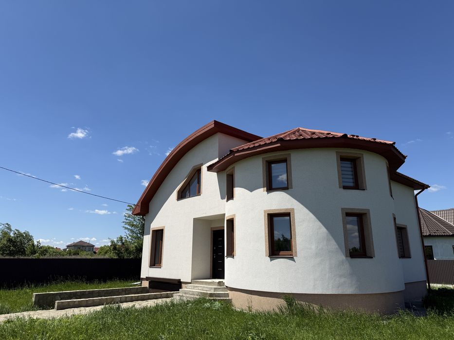 Продається будинок  з  новим Ремонтом