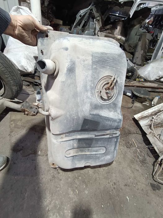 Бак Форд Фиеста МК3 Бензобак Ford Fiesta Топливный бак МК 3