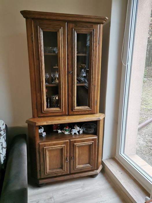 Sprzedam komodę drewnianą