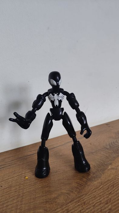 Figurki Avengers Hasbro oryginał spider Man czarnapantera spin Marvel