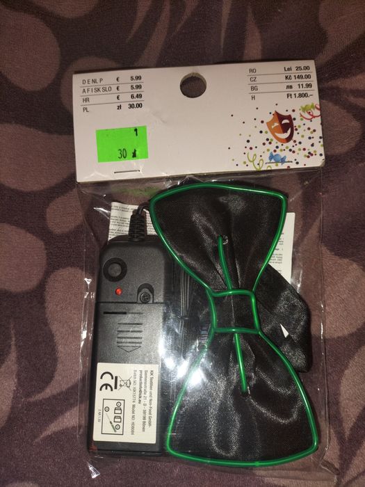 Muszka z diodą LED z zieloną oblamówką