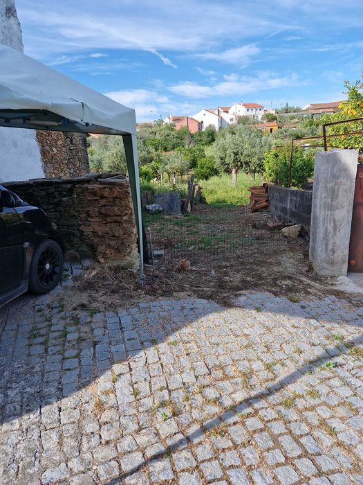 Casa com terreno nos maxiais