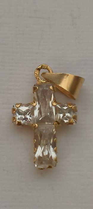Pendente cruz em ouro