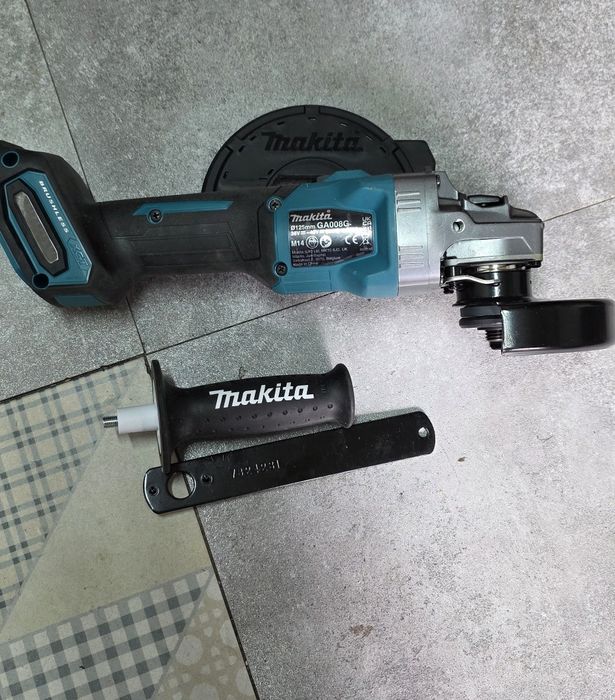 Szlifierka makita ga008 gz 40v