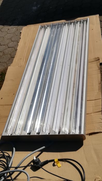 Akwarystyczna lampa ATI powermodul T5 dimmbar 8x54W ProFiLux