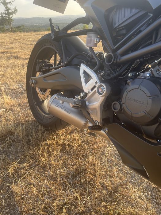 Escape leovince lv-10 para cb125r