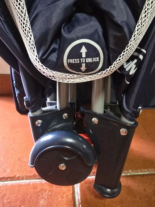 Cama de viagem, marca a salvo