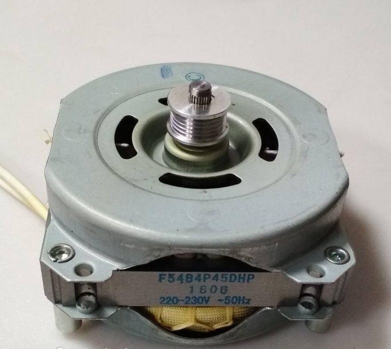 Електричний двигун Panasonic F54B4P45DHP