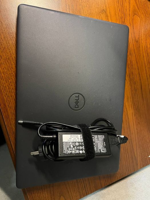 Ноутбук  Dell Vostro 3500