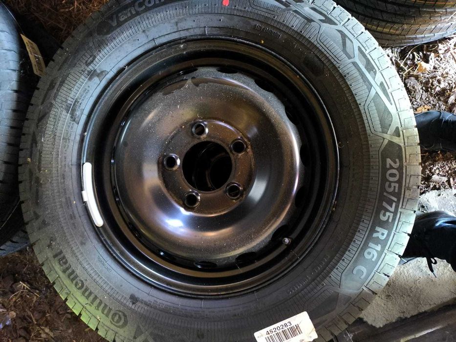 Шини колеса  Рено мастер