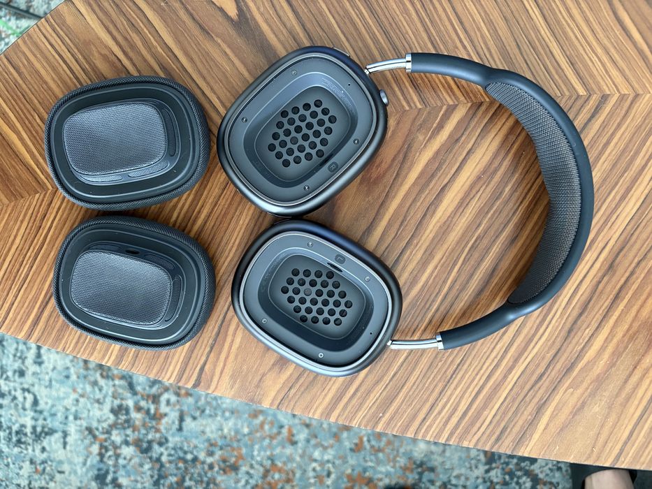 Apple AirPods Max