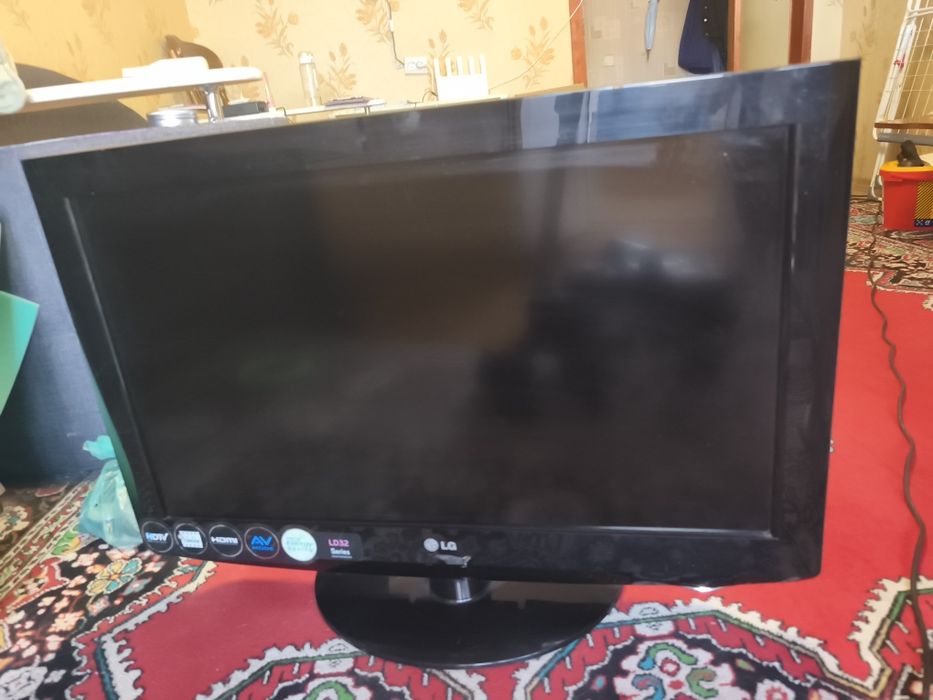 Продам телевизор LG