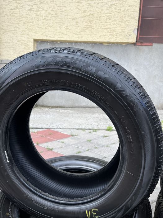 Зимові шини Bridgestone Blizzak VRX 205/65 R16 б/у (комплект)