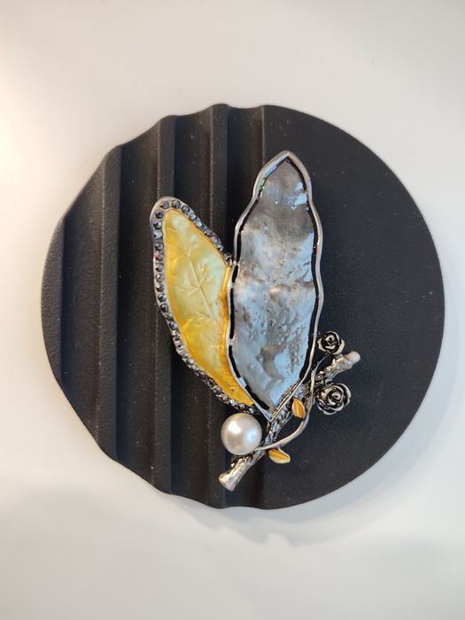 Винтажная брошь.