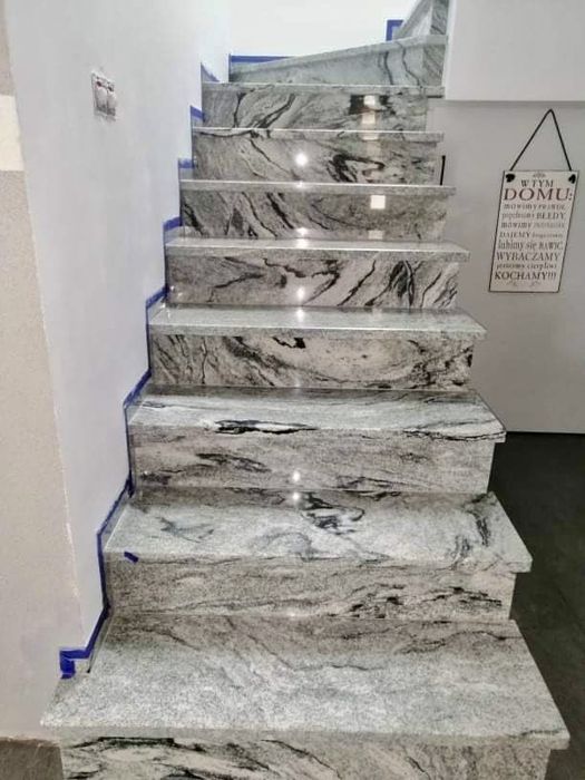 Blaty kuchenne, schody  z granitu konglomeratu