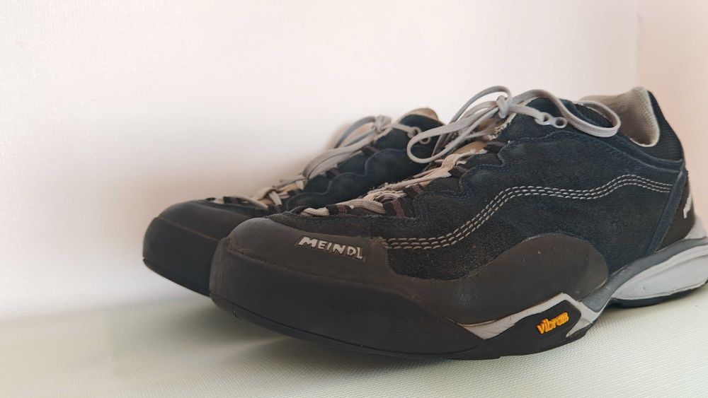 Трекінгові чоловічі кросівки Meindl Texas Pro з подошвой Vibram з натуральної замші