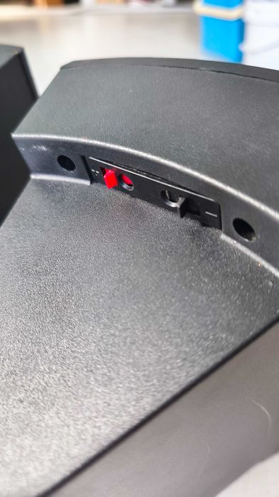 Colunas BOSE model 100, como novas!